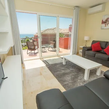 Gardens B8 Apartment